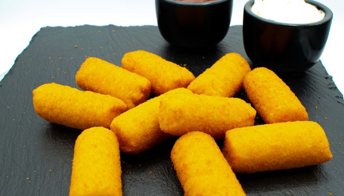 Kroketten Kroketten vom Imbiss Fritz in Bielefeld: Knusprig goldbraune Kartoffelkroketten, perfekt als Beilage zu Schnitzel, Currywurst und anderen Gerichten.